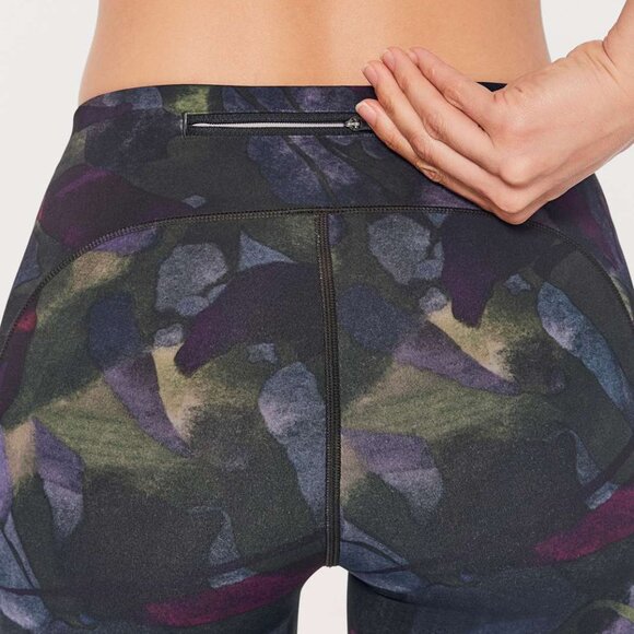 Lululemon Speed Up Tight - Aura Dark Chrome Multi - Size 6 - Picture 4 of 9